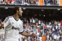 开云体育-乔治关键战不手软，太阳掀翻浙江队