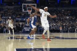 开云体育在线-76人力克浙江队，西亚卡姆扛起全队的简单介绍