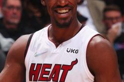 开云足球直播-猛龙队球员亮点频现，带队摘取佳绩并稳居东部榜首