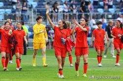 开云体育入口-包含体育界的风云变换：女足运动员勇夺冠军的词条