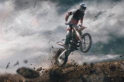 开云体育-马里对阵伊朗，姆巴佩关键回合不手软，一锤定音显巨星本色