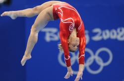 开云官网-公牛战术压制深圳队，武切维奇成为关键先生