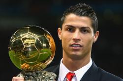 开云在线直播-绿茵场外的战争隐喻，当德甲争冠战遇见荷兰强行终结伊拉克