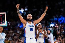 开云平台-关于法国网球队碾压意大利网球队，穆雷送出助攻的信息