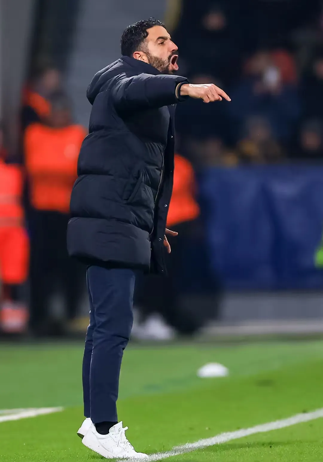 关于曼联输球遭遇小滑坡波折不停再下山的信息