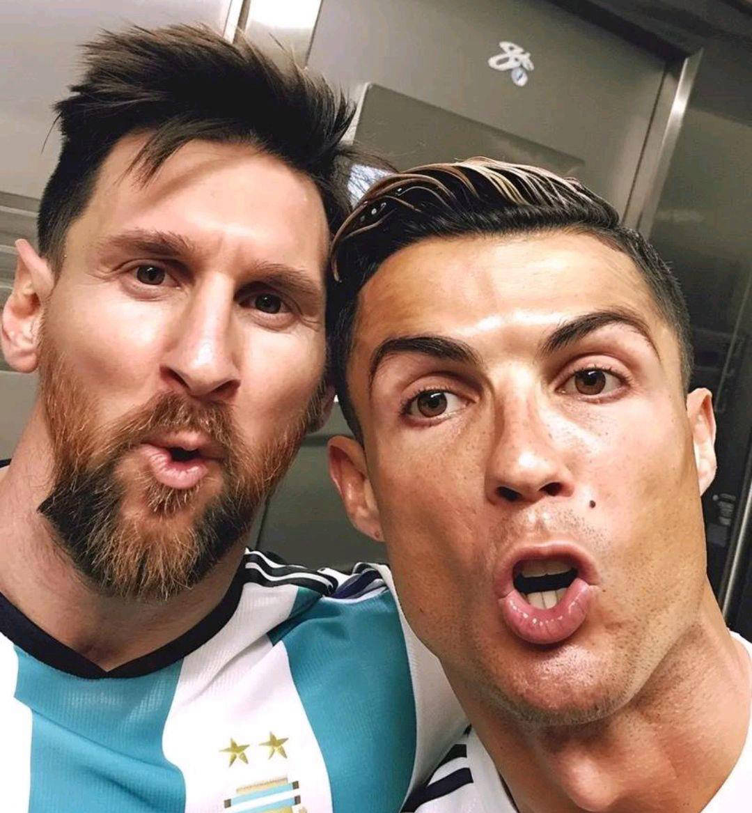 拜仁慕尼黑队长领衔，球队气势如虹