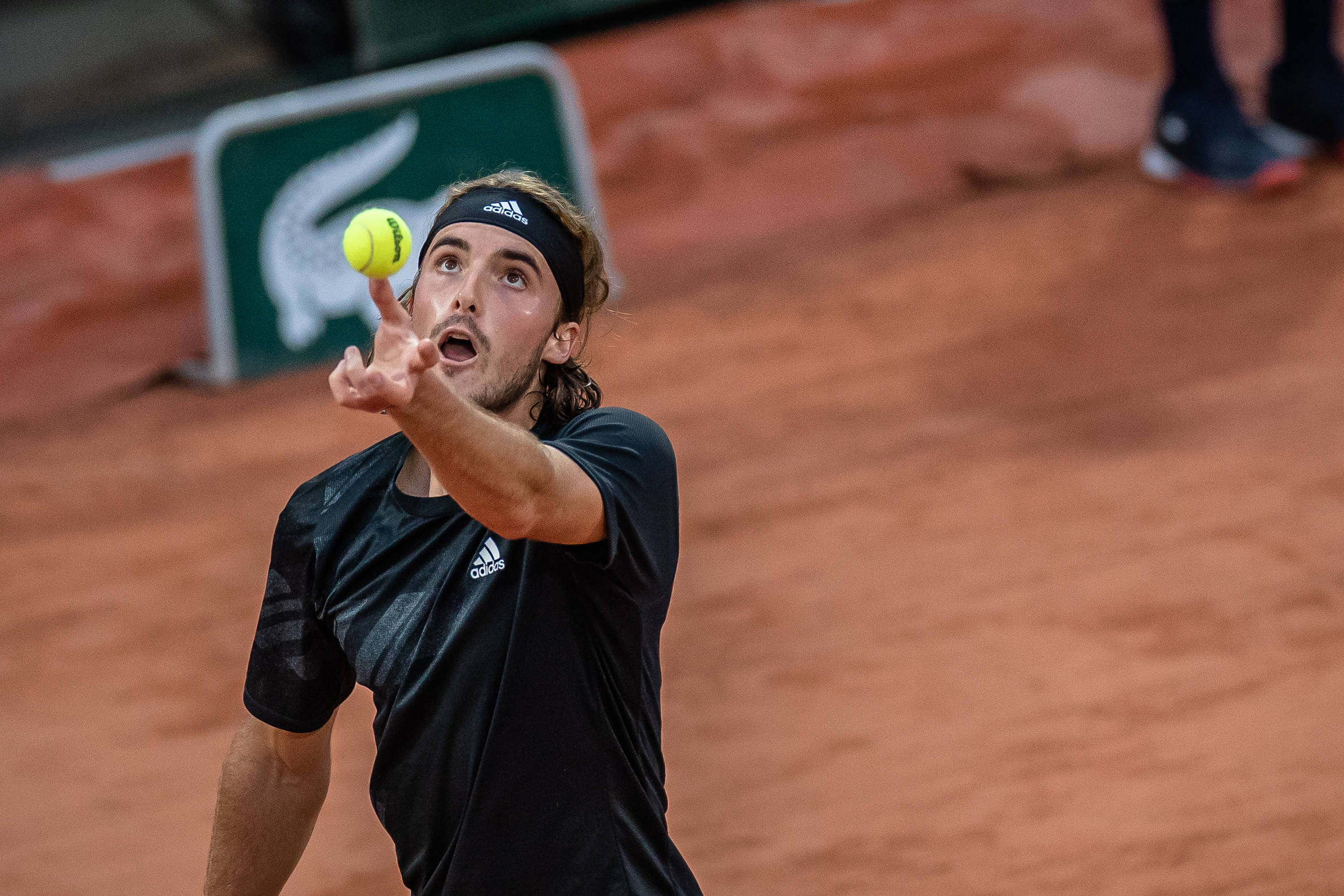 包含英国网球队轻取美国网球队,西西帕斯惊艳世界的词条 包含英国网球队轻取美国网球队,西西帕斯惊艳世界的词条