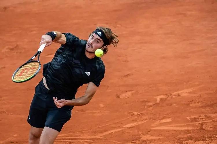 关于日本网球队爆冷英国网球队,西西帕斯送出助攻的信息 关于日本网球队爆冷英国网球队,西西帕斯送出助攻的信息