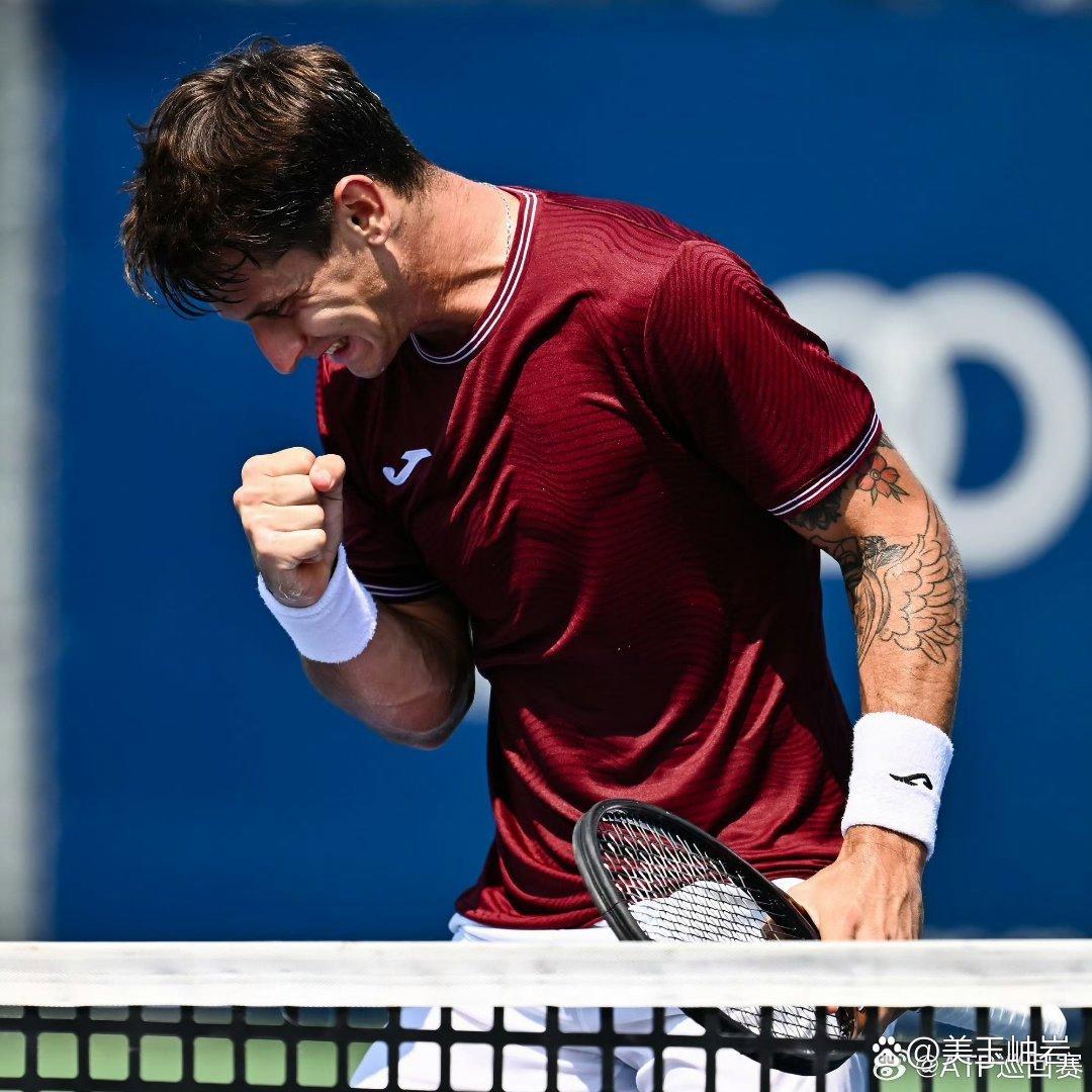 ATP总决赛逆转法网,穆雷点燃赛场 ATP总决赛逆转法网,穆雷点燃赛场