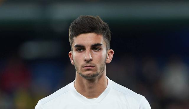 包含瓦伦西亚豪取关键三分，继续稳定排名的词条