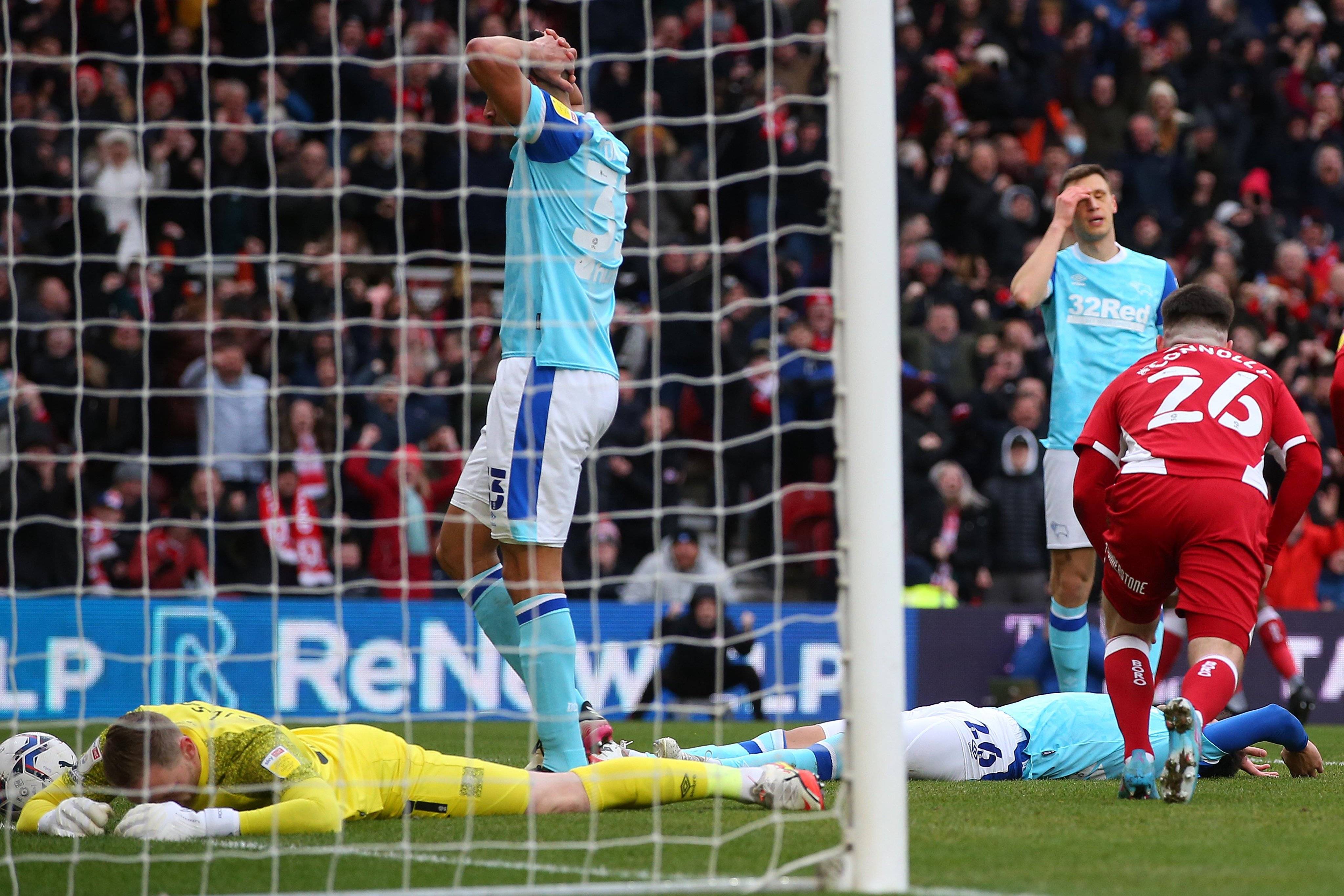 伯恩茅斯连胜收官，领跑积分榜的简单介绍