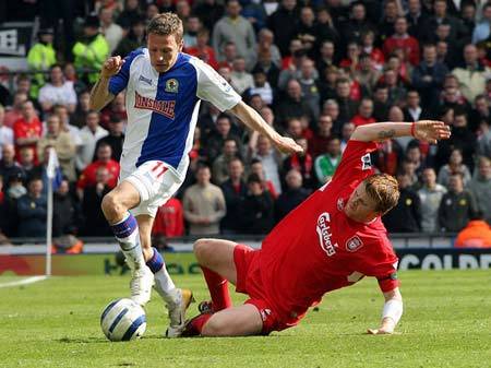 莱切斯特城客场不利,遭遇竞争的简单介绍 莱切斯特城客场不利,遭遇竞争的简单介绍