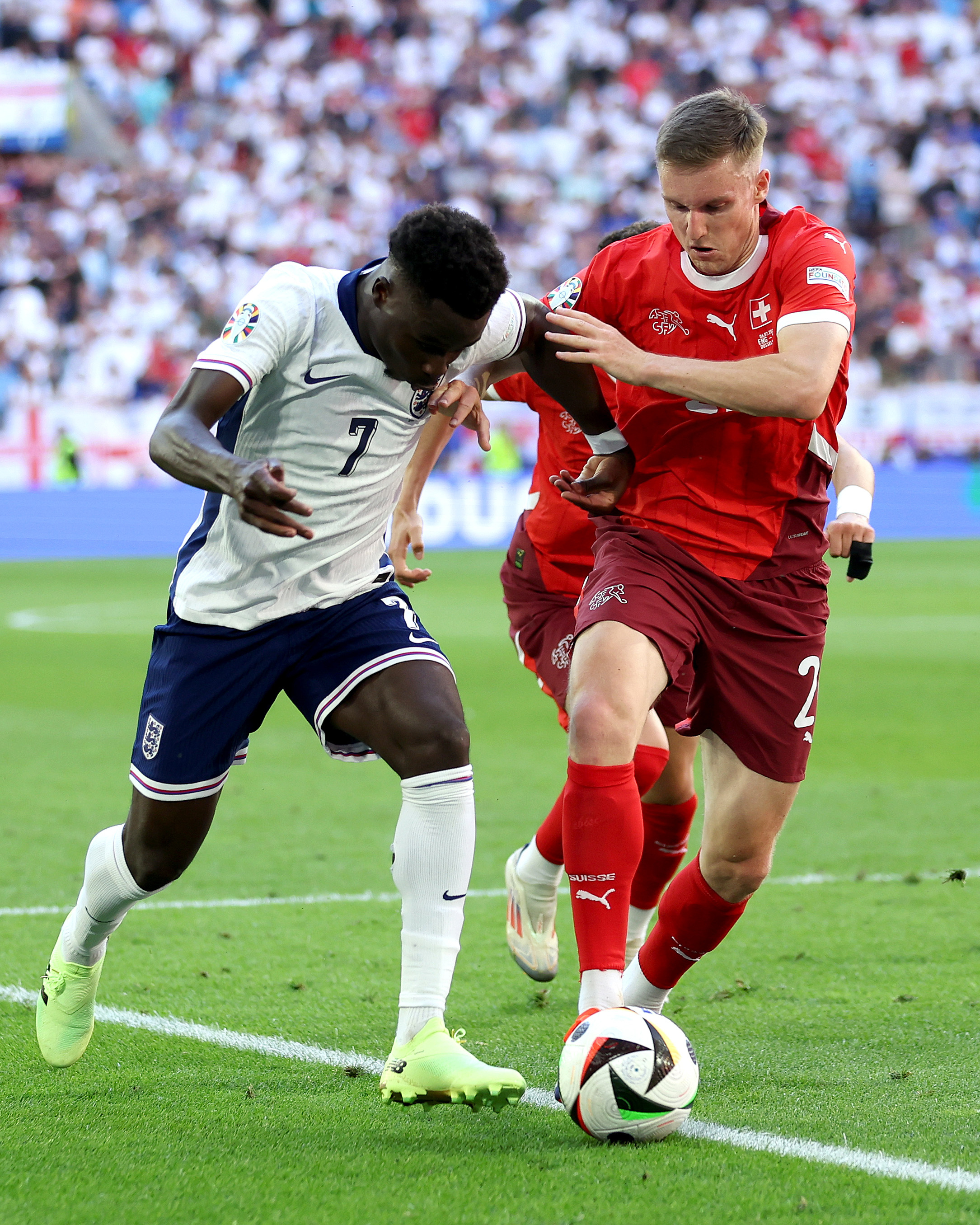 狼队客场大胜,继续向欧冠资格冲刺 狼队客场大胜,继续向欧冠资格冲刺