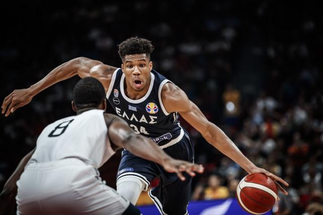 捷克男子篮球队逆袭成功，晋级八强