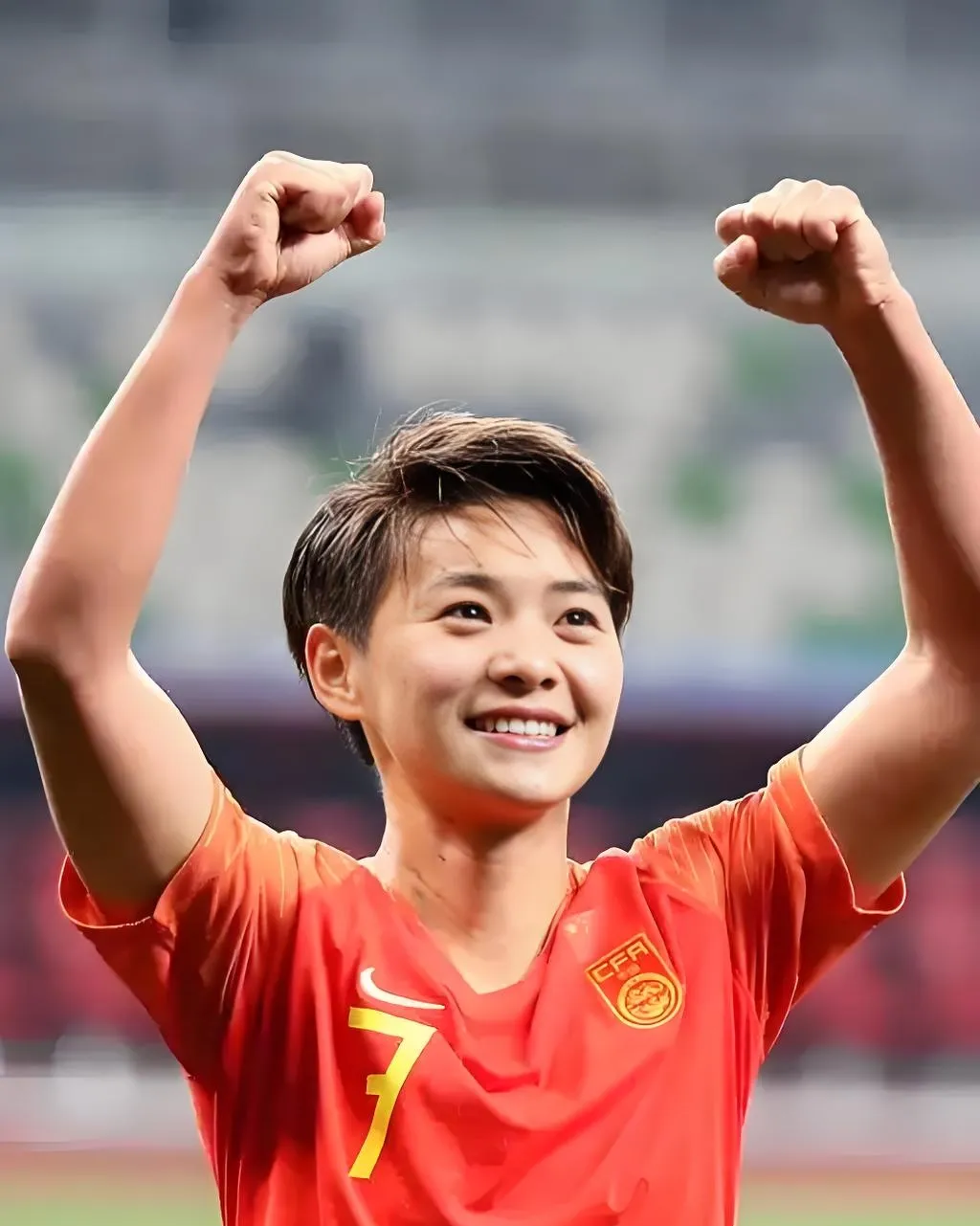 关于球迷期待女足将士取得好成绩，国家队备战中的信息