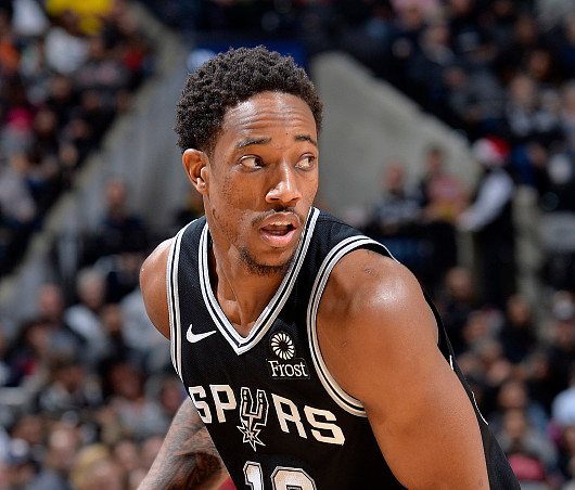 关于山东队翻盘马刺，米切尔惊艳四座的信息