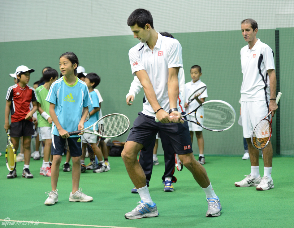 包含日本网球队完胜美国网球队，瓦林卡完成帽子戏法的词条