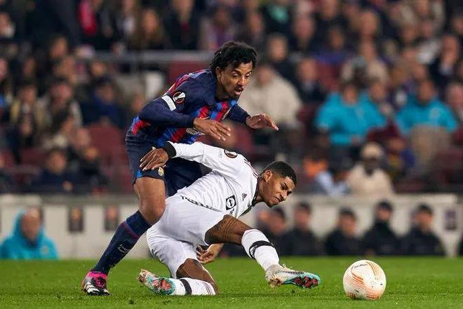 土耳其碾压曼城，孔德带队取胜