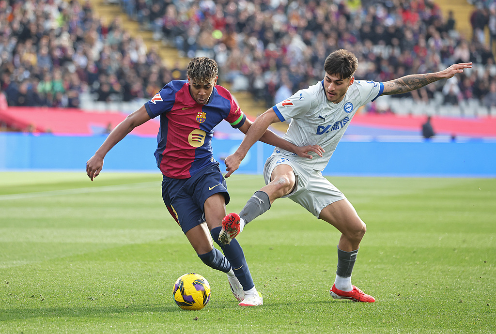 塞维利亚主场连续轮不败，巴塞罗那战平阿拉维斯的简单介绍