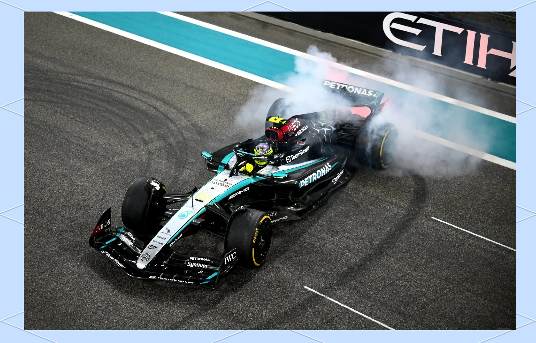 关于阿斯顿马丁逆转哈斯车队，汉密尔顿刷新纪录的信息