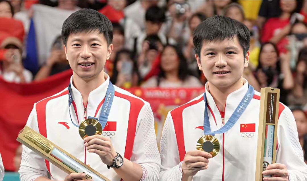 包含中国乒乓球队强势英国乒乓球队，马龙送出助攻的词条