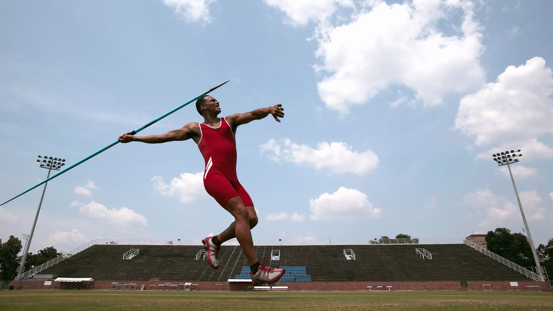 法比尼奥爆发引领波兰单节狂潮,哥斯达黎加防线崩溃