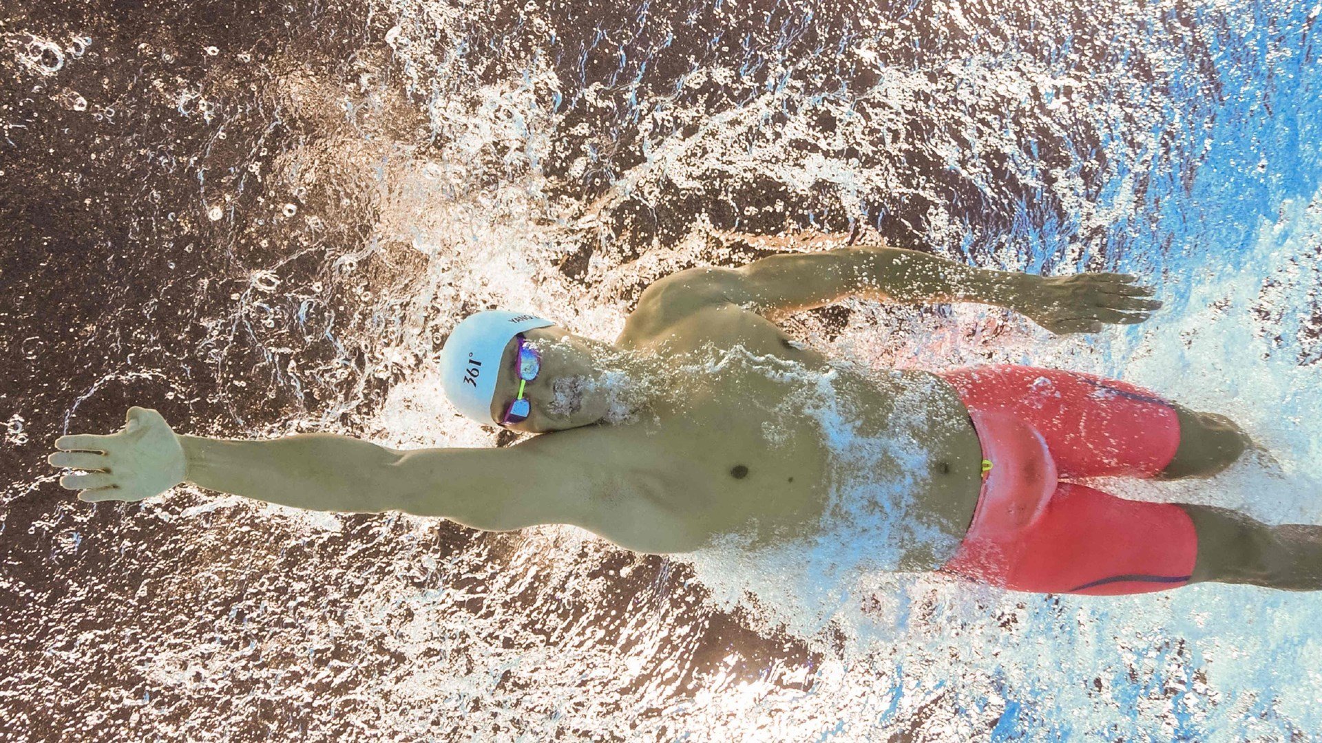 强压挪威,阿什拉夫一锤定音!国际米兰的战术胜利与关键先生的崛起