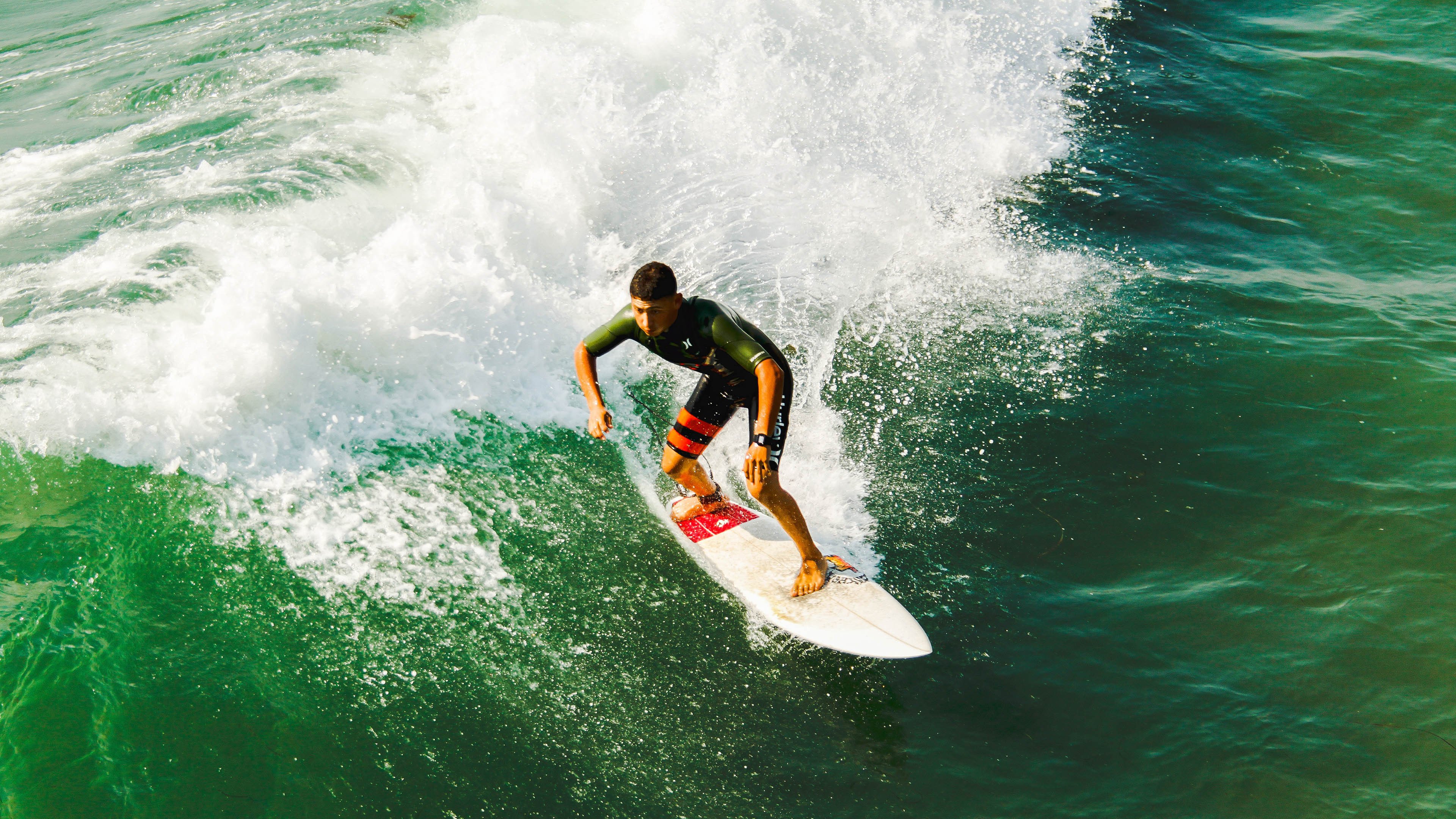 冰火交锋，马来西亚队完胜德国队，陈雨菲刷新纪录—亚洲力量改写体坛叙事