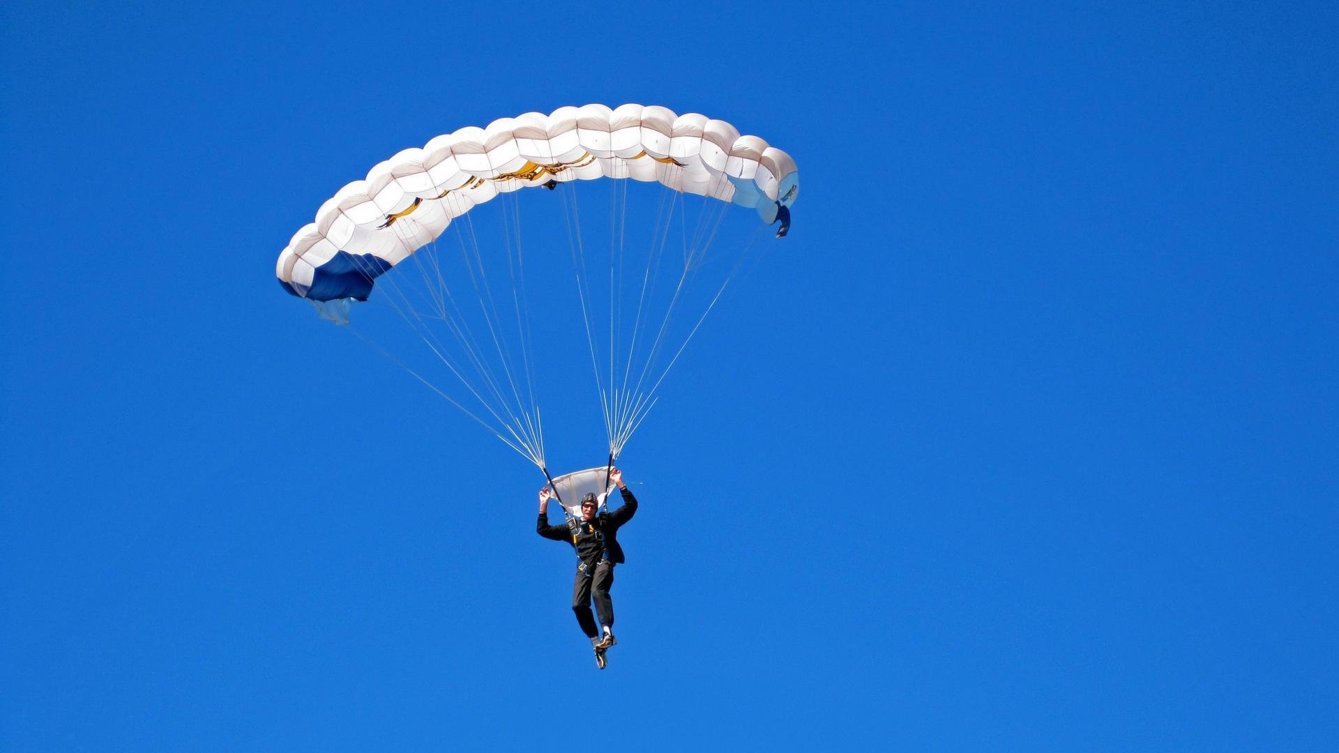 王权降临,节奏大师驯服狂牛,小贾伦铁蹄踏碎钢铁防线