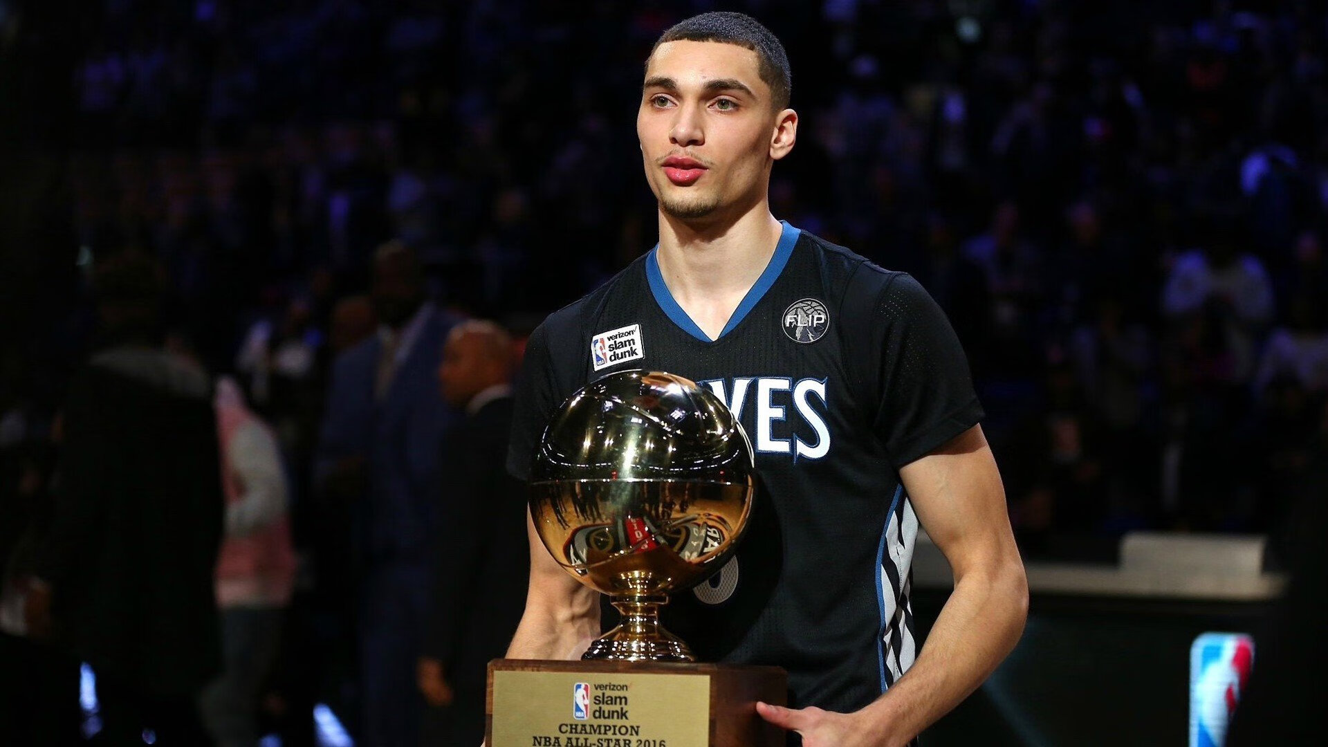 哈利伯顿关键回合不手软，国王收割步行者