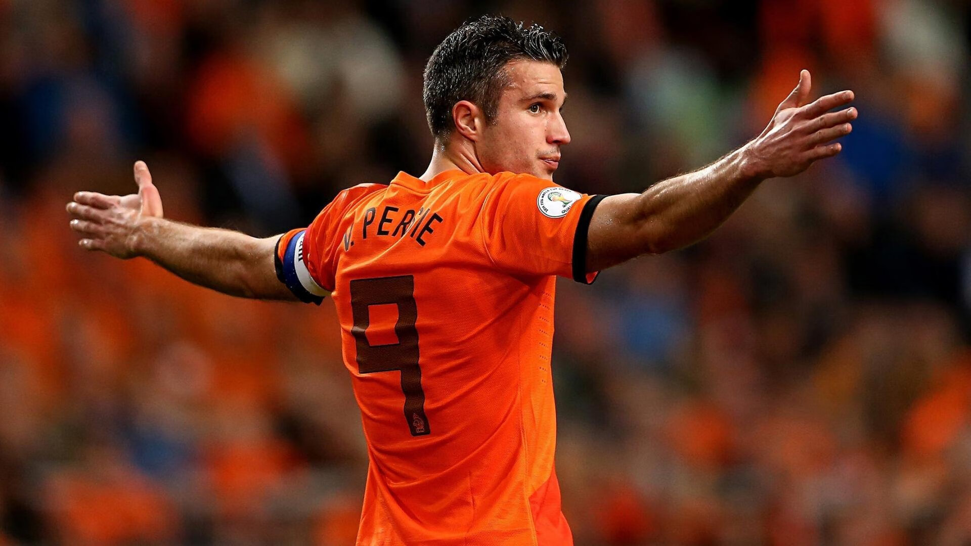 三笘薰英超接管争冠战，勒沃库森体系何以压制智利足球哲学？